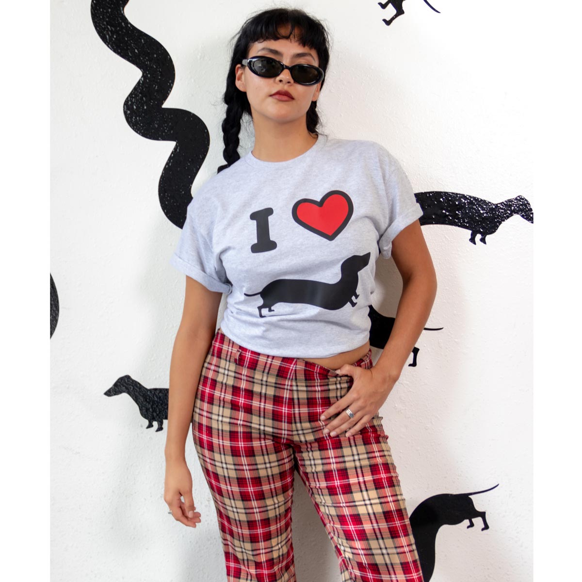 doxie love unisex tee | heather grey