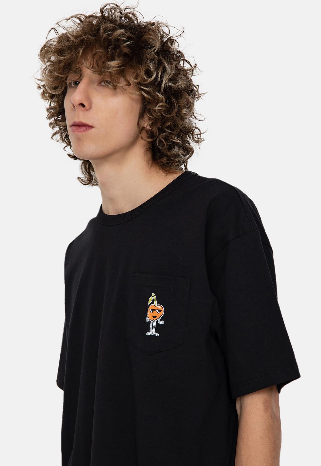 Off The Wall Graphic Pocket T-Shirt Style001
