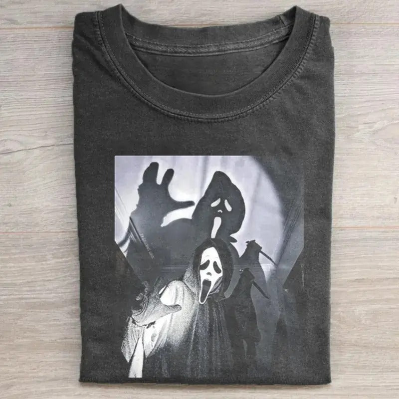 Vintage Leopard Bow Christmas Tree - Christmas Coquette Colorful Tee - Merry Christmas - Cute Christmas Gifts - Christmas Season Streetwear Menswear Top