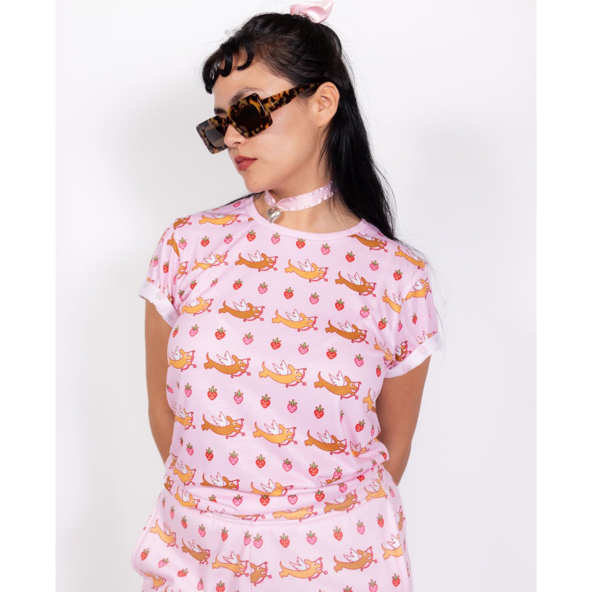 doxie love berry bliss unisex tee