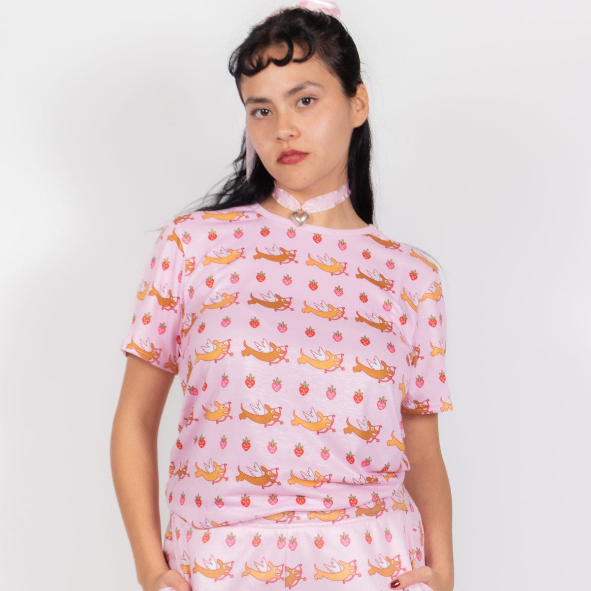 doxie love berry bliss unisex tee