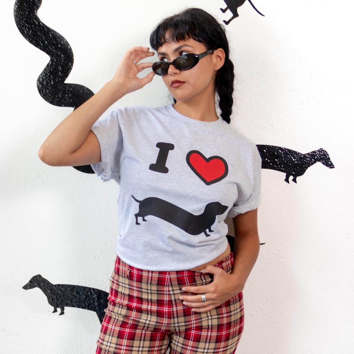 doxie love unisex tee | heather grey